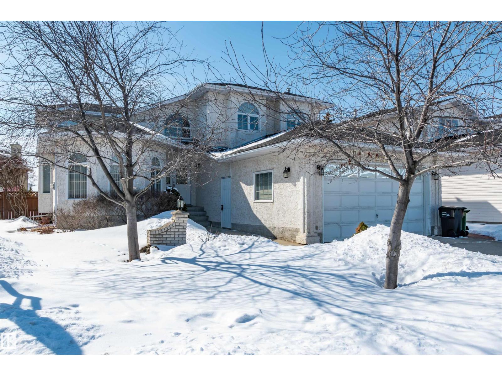 5735 161 AV NW, Edmonton