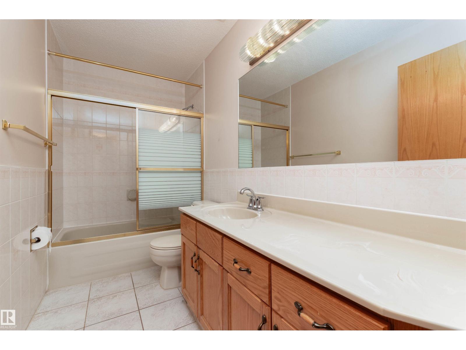 5735 161 AV NW, Edmonton