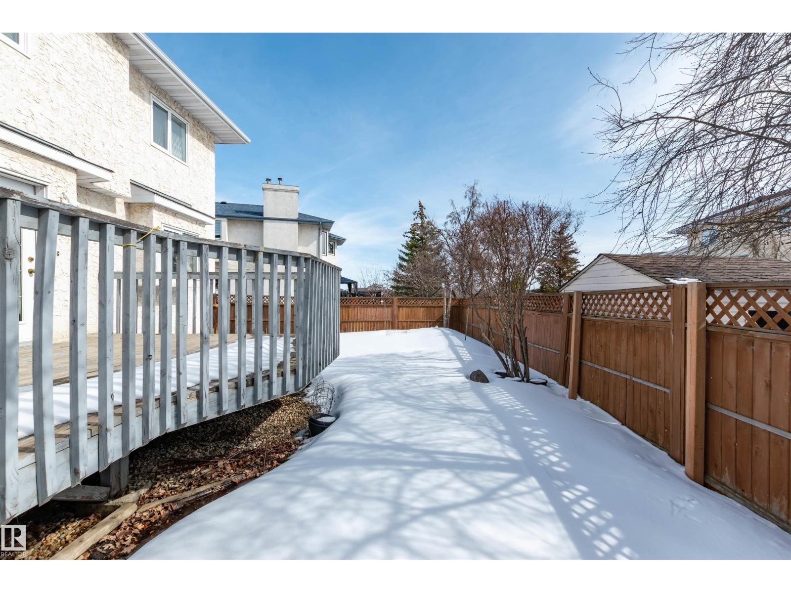 5735 161 AV NW, Edmonton