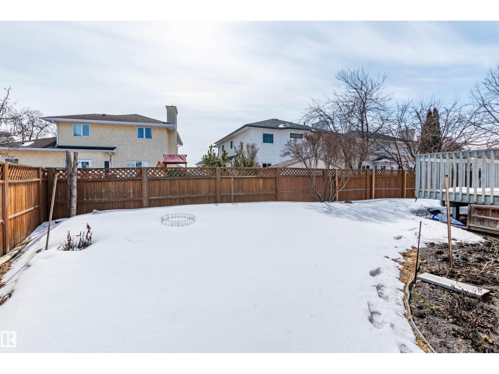 5735 161 AV NW, Edmonton