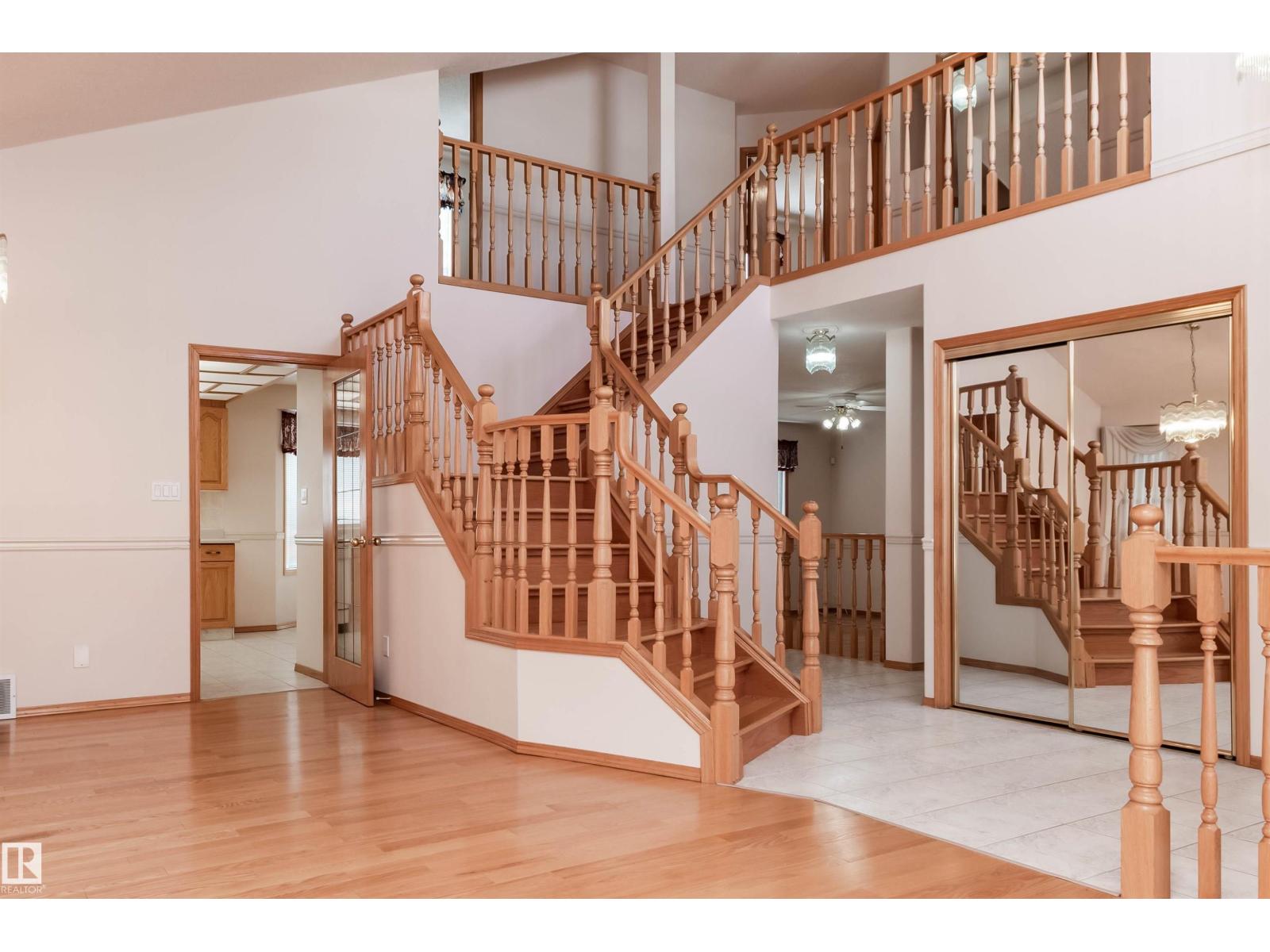 5735 161 AV NW, Edmonton