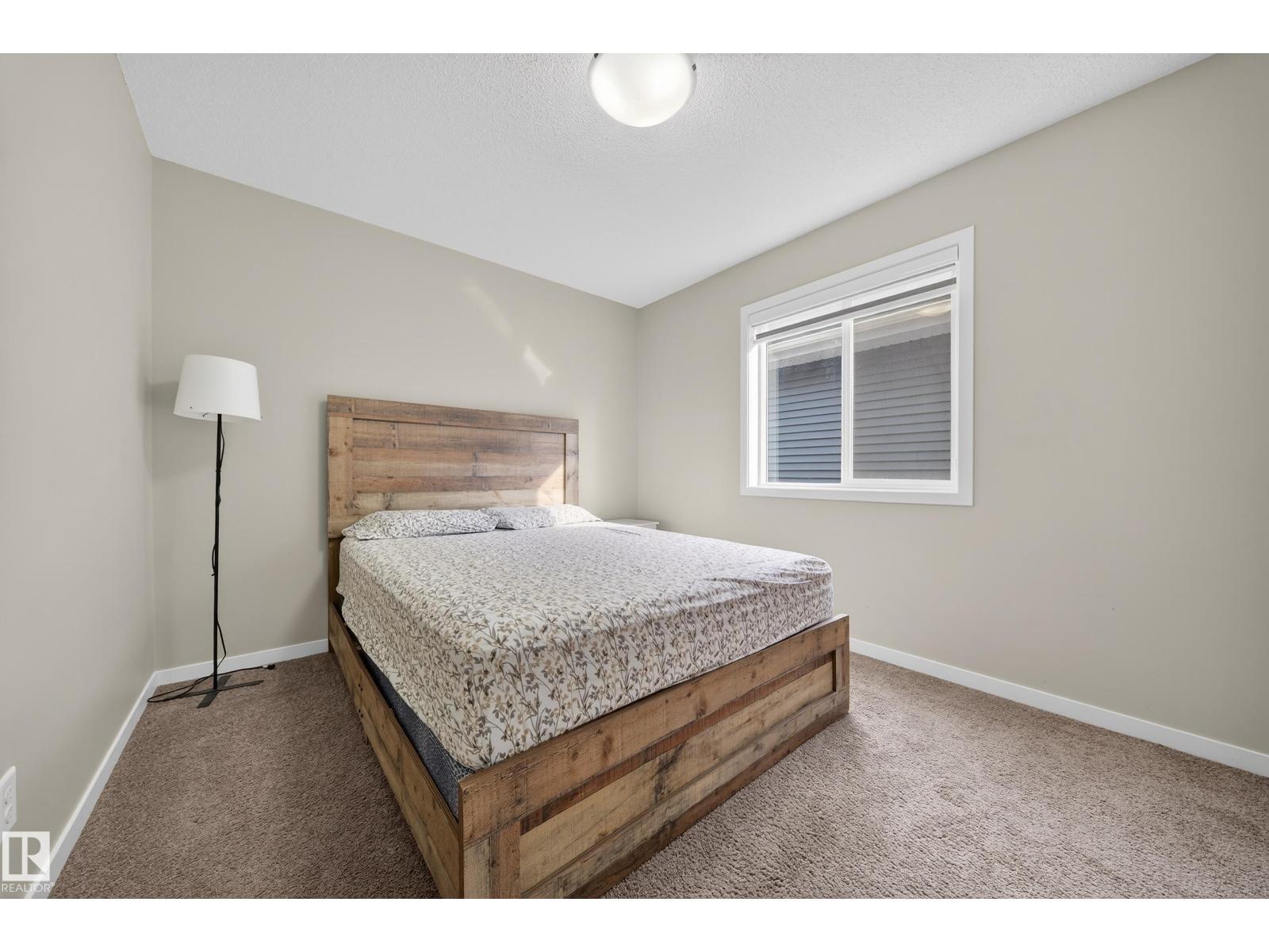 2118 52A ST SW, Edmonton