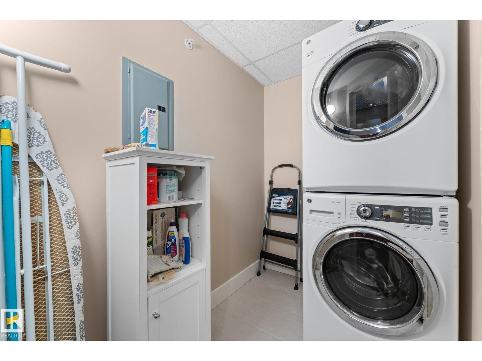 #251 6079 MAYNARD WY NW, Edmonton