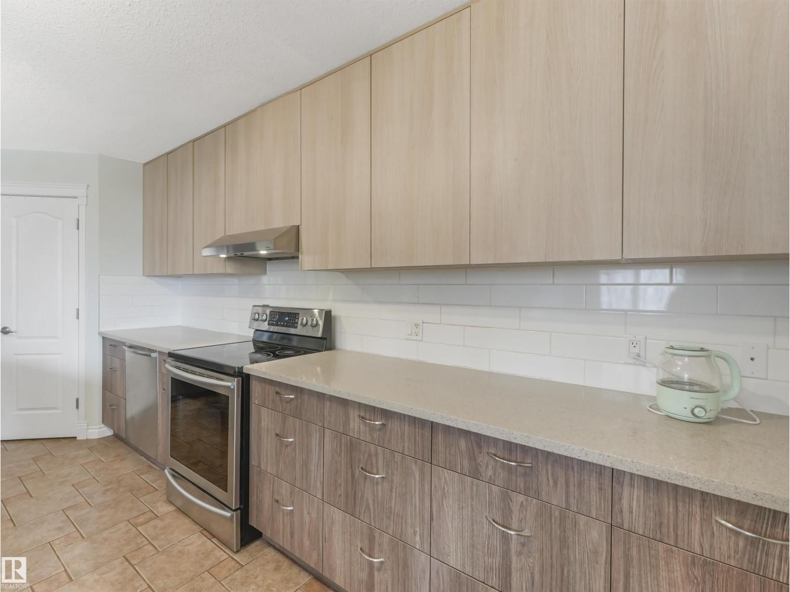 1885 TOMLINSON WY NW, Edmonton