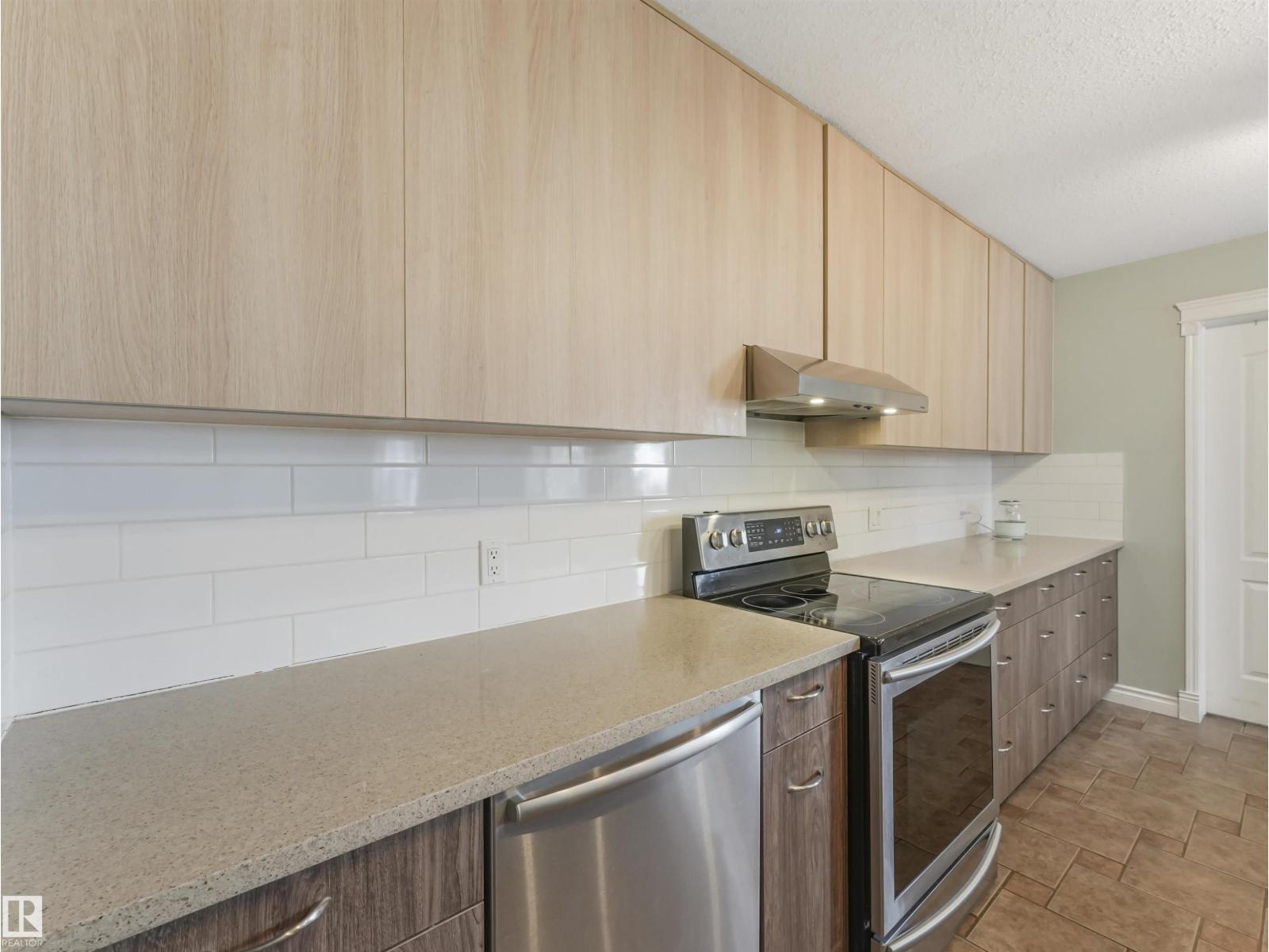 1885 TOMLINSON WY NW, Edmonton