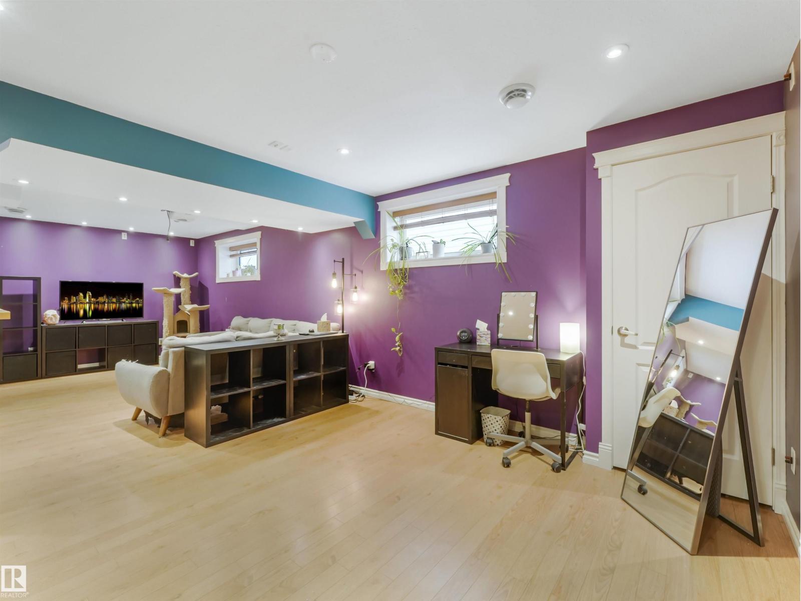 1885 TOMLINSON WY NW, Edmonton