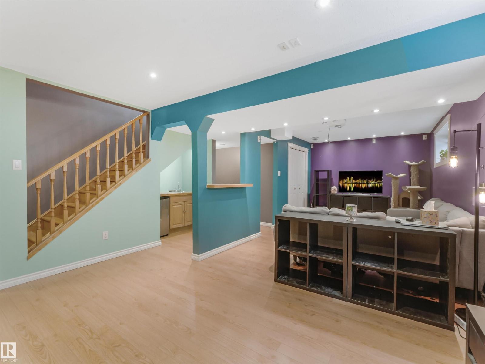 1885 TOMLINSON WY NW, Edmonton