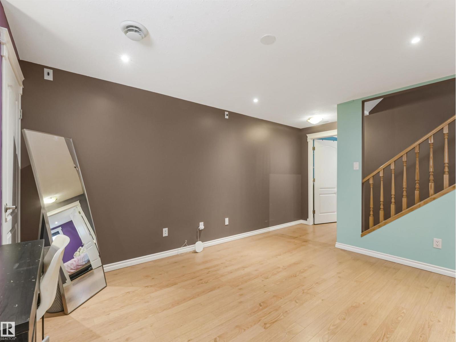 1885 TOMLINSON WY NW, Edmonton