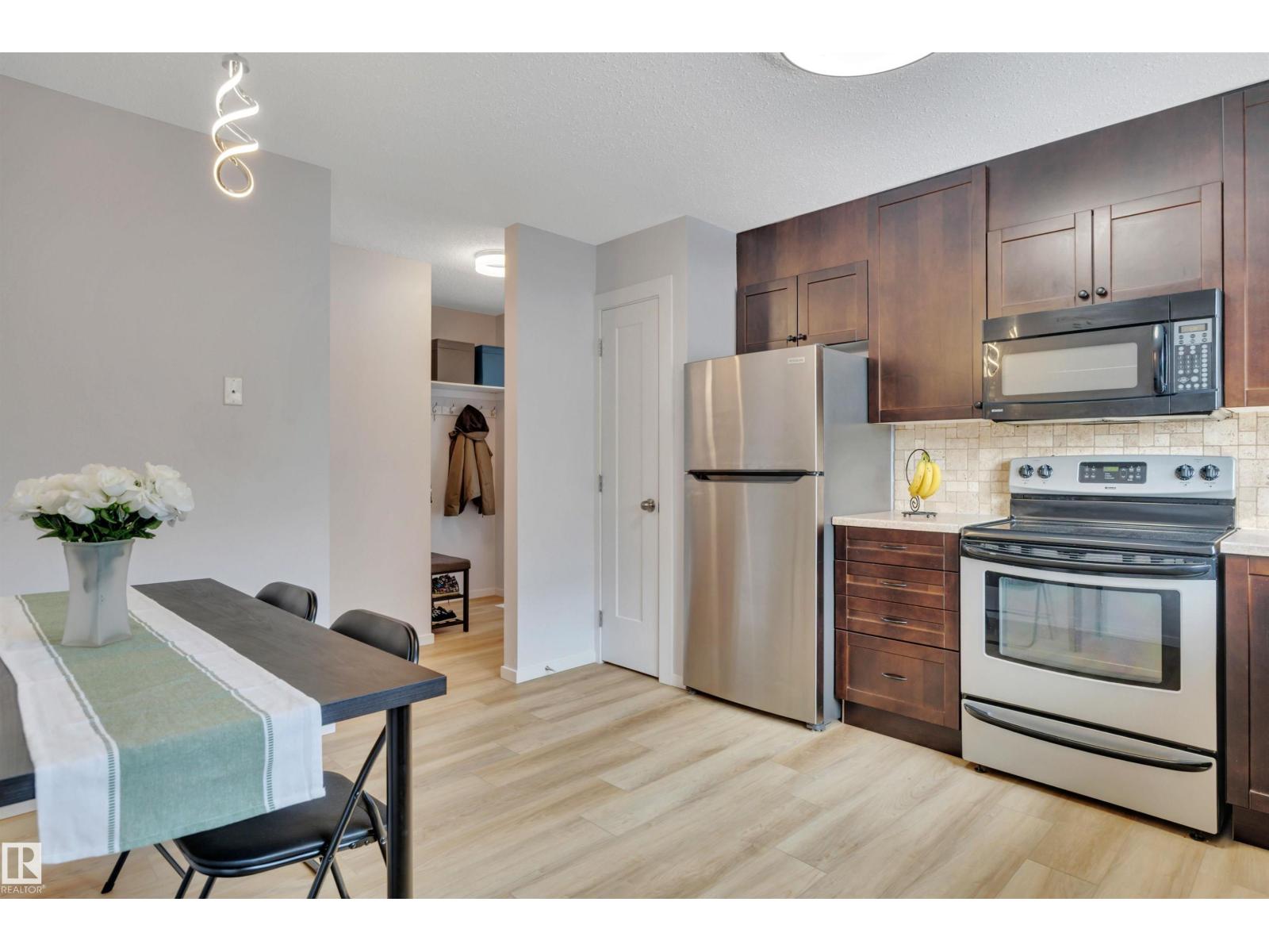 585 KNOTTWOOD RD W NW, Edmonton