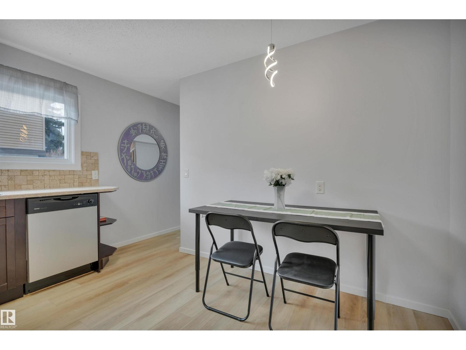 585 KNOTTWOOD RD W NW, Edmonton