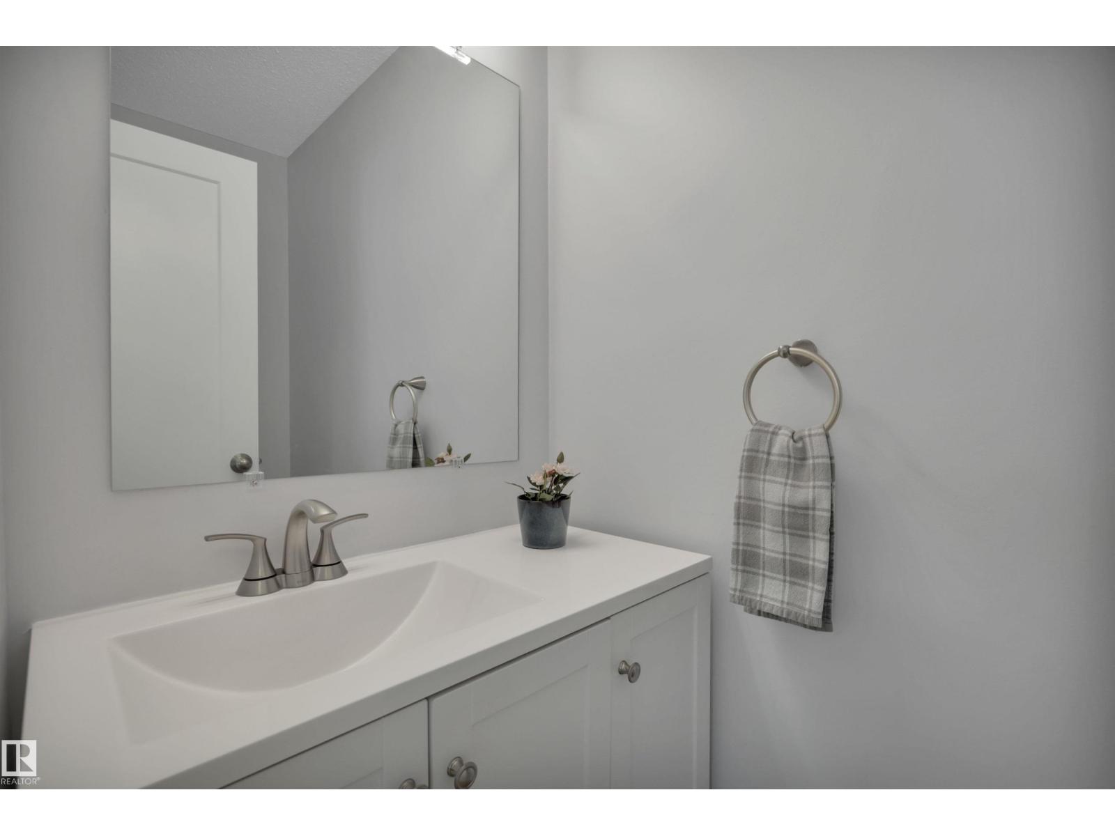 585 KNOTTWOOD RD W NW, Edmonton