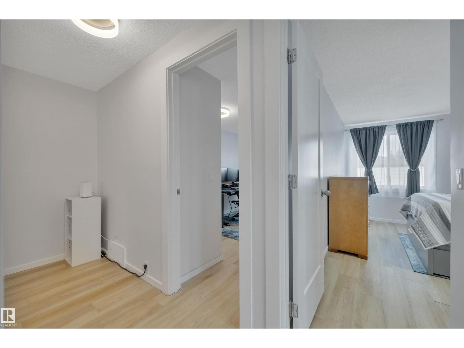 585 KNOTTWOOD RD W NW, Edmonton