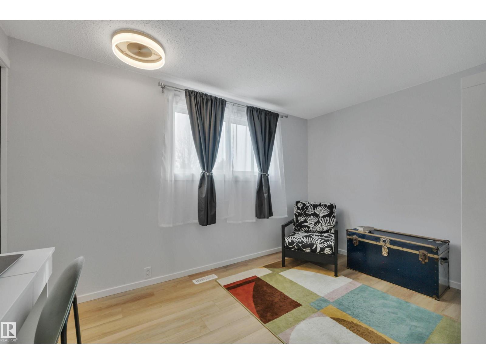 585 KNOTTWOOD RD W NW, Edmonton