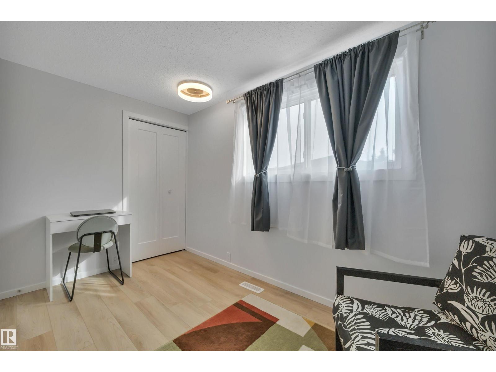 585 KNOTTWOOD RD W NW, Edmonton