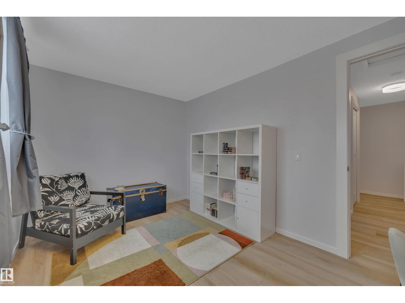 585 KNOTTWOOD RD W NW, Edmonton