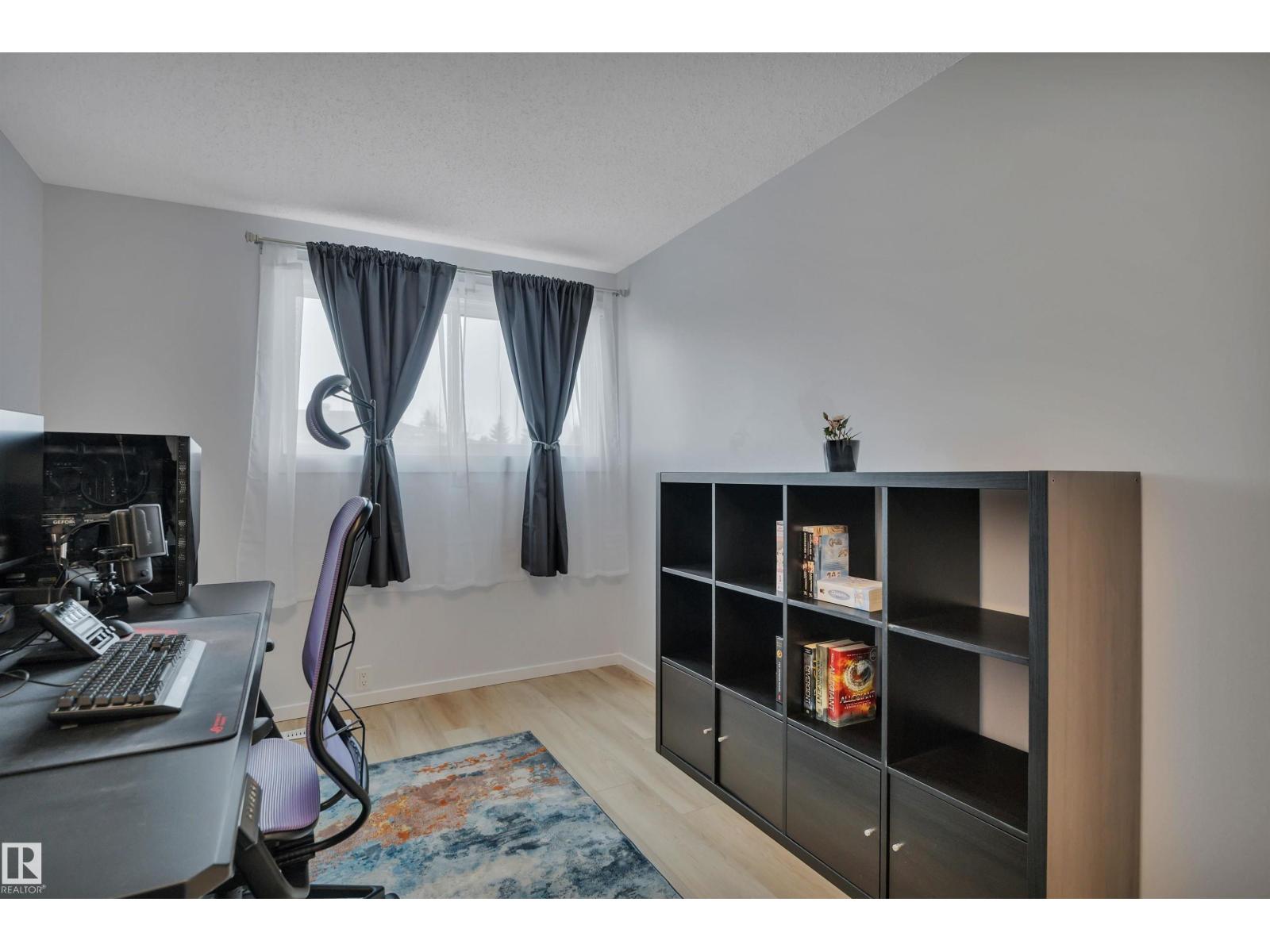 585 KNOTTWOOD RD W NW, Edmonton