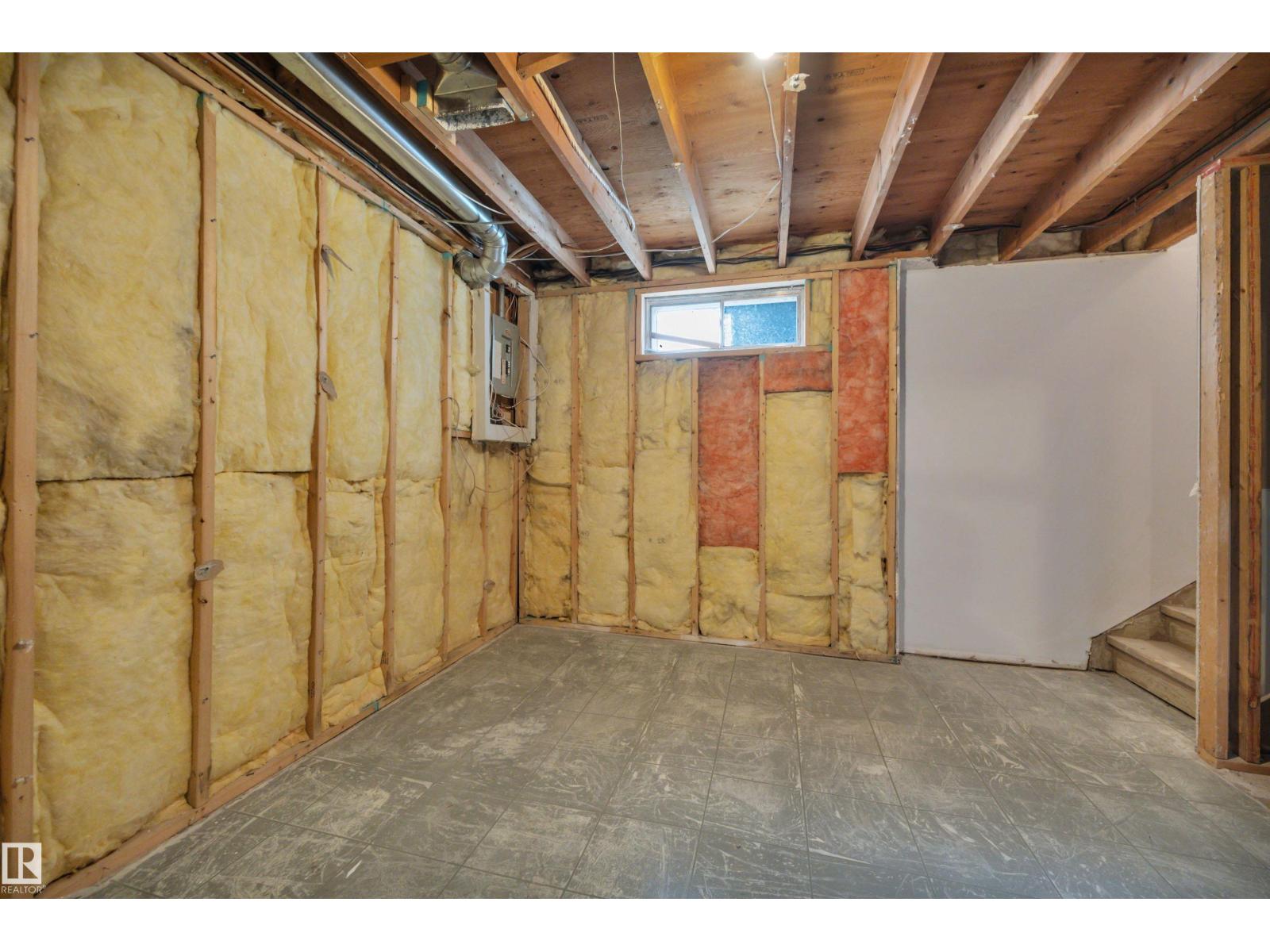 585 KNOTTWOOD RD W NW, Edmonton