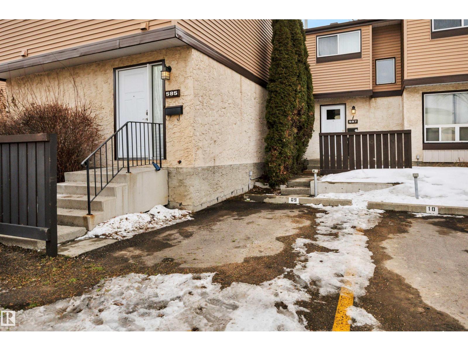 585 KNOTTWOOD RD W NW, Edmonton