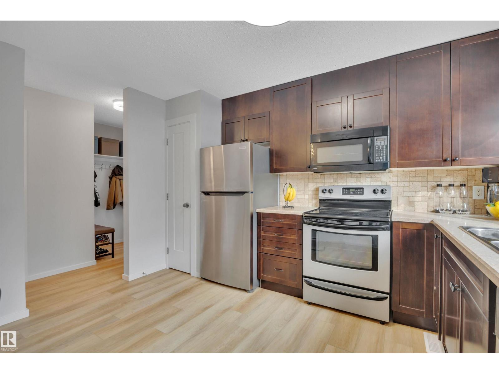 585 KNOTTWOOD RD W NW, Edmonton