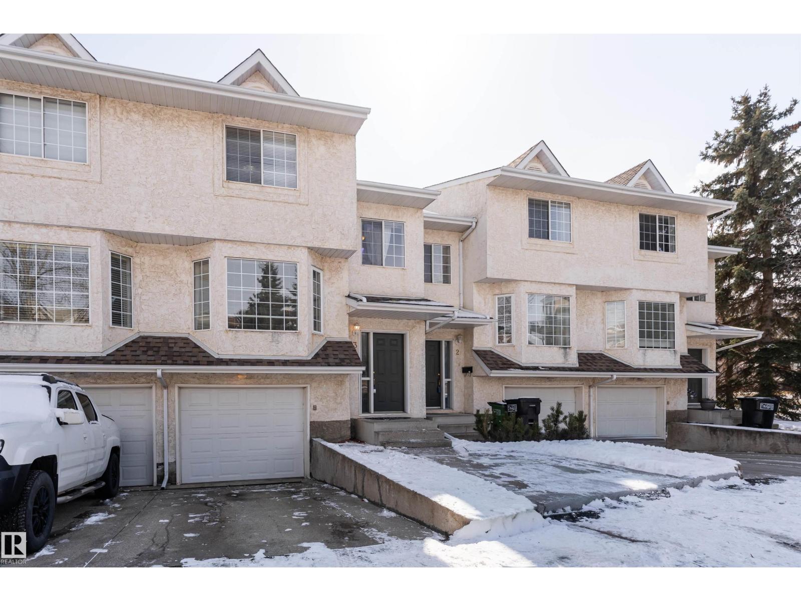 #3 9703 174 ST NW, Edmonton