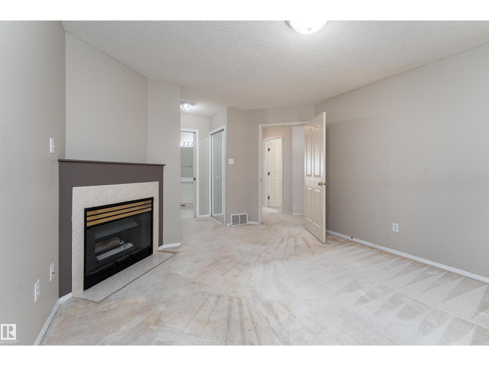 #3 9703 174 ST NW, Edmonton