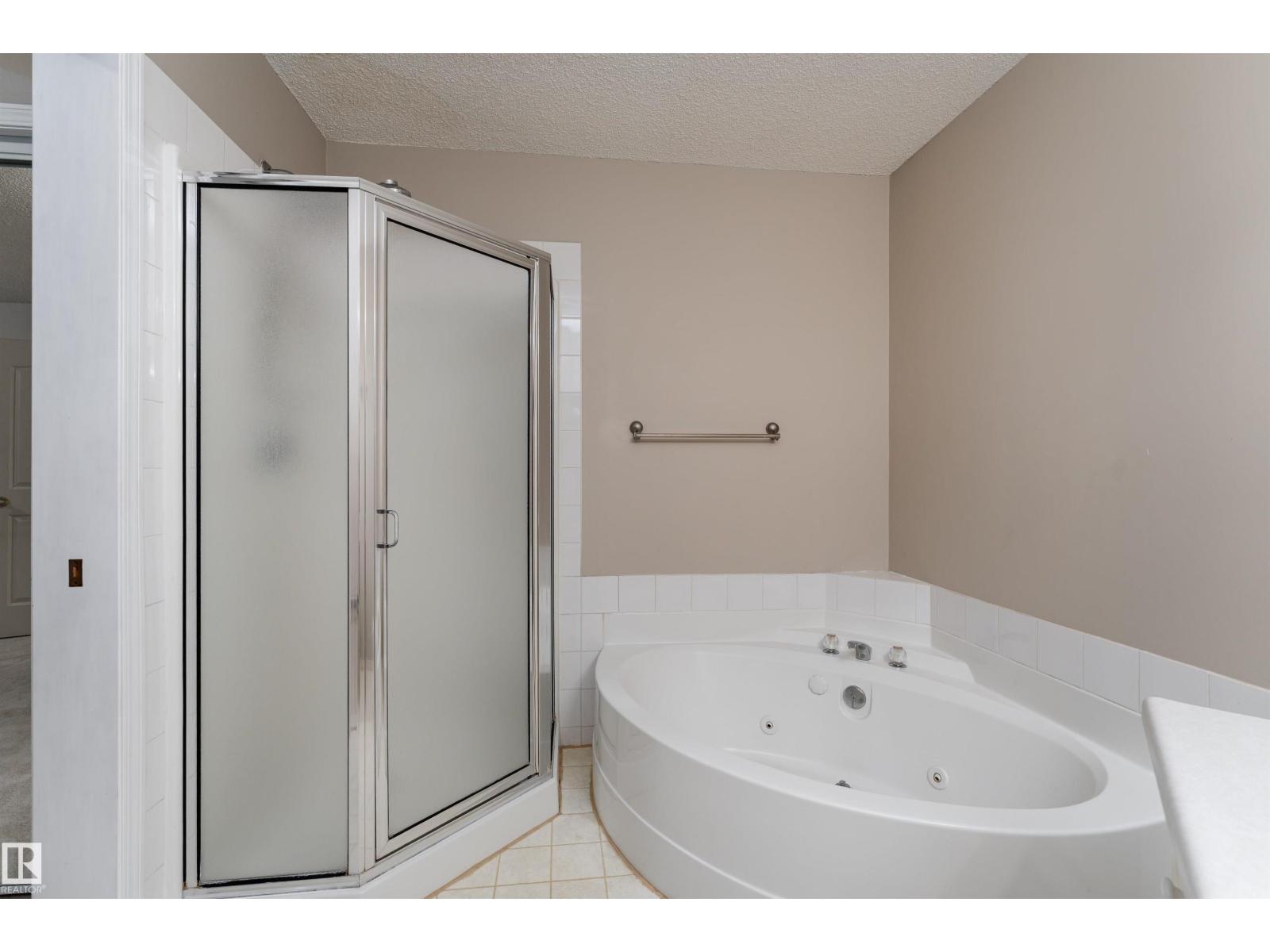 #3 9703 174 ST NW, Edmonton