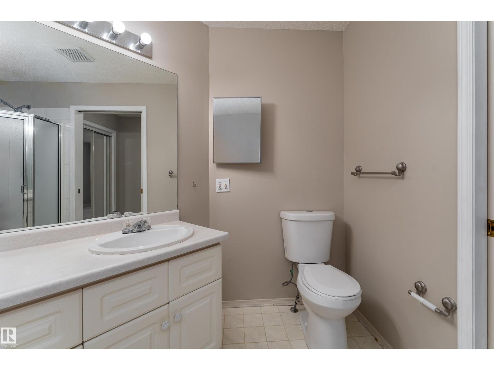 #3 9703 174 ST NW, Edmonton