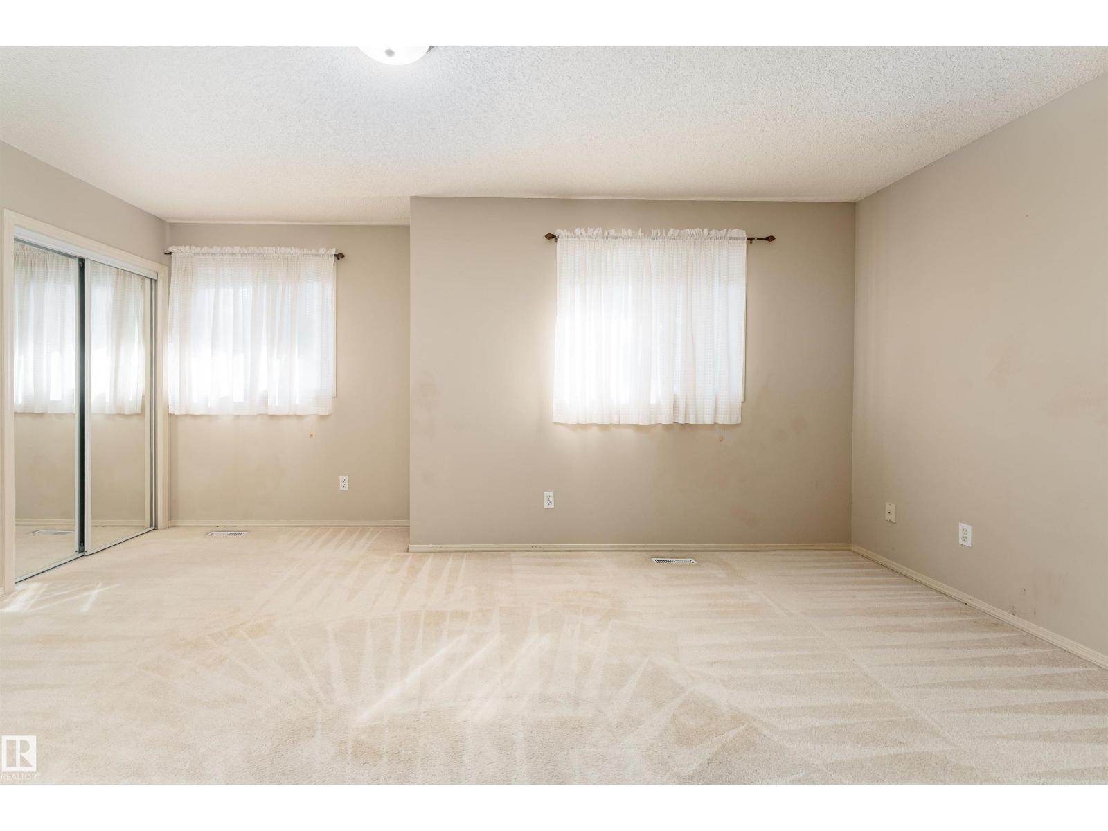 #3 9703 174 ST NW, Edmonton