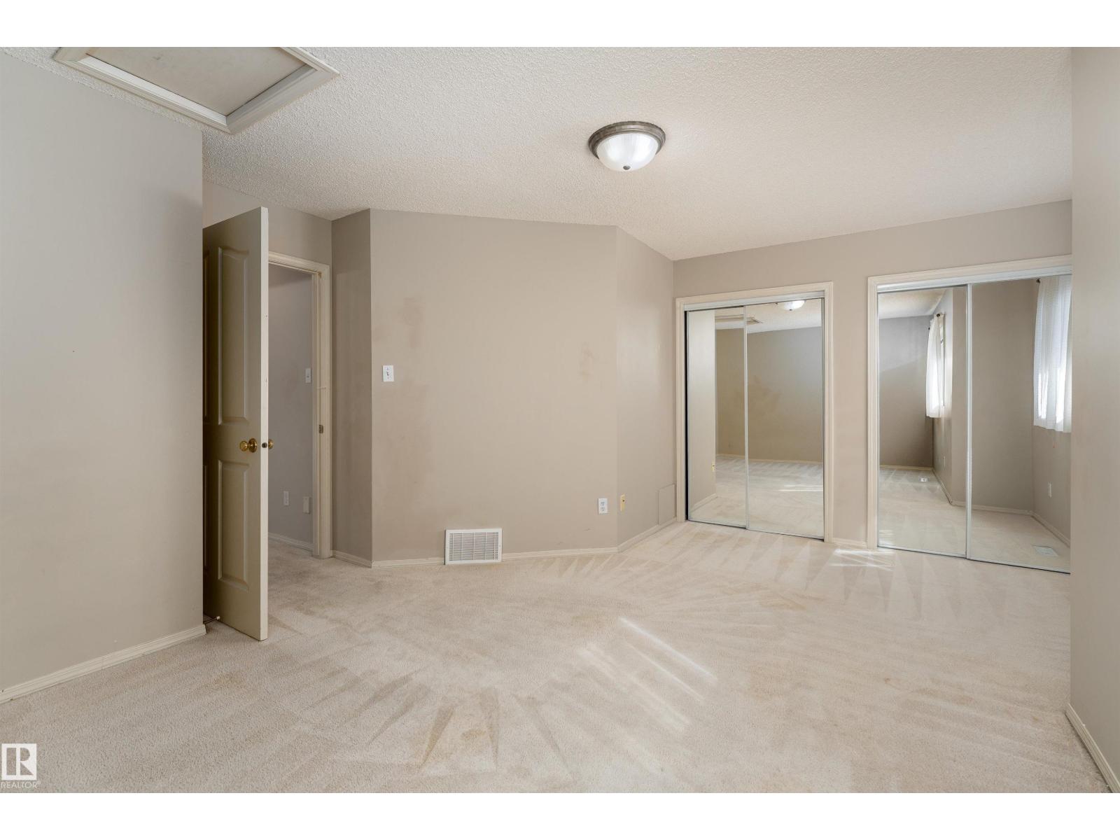 #3 9703 174 ST NW, Edmonton