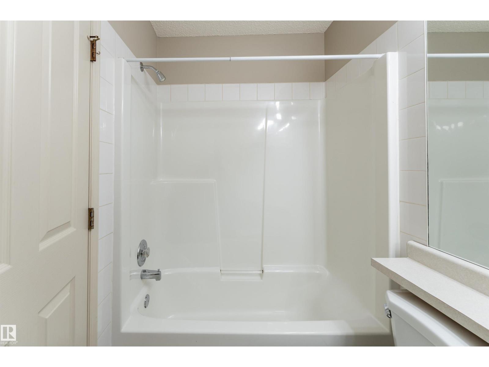 #3 9703 174 ST NW, Edmonton