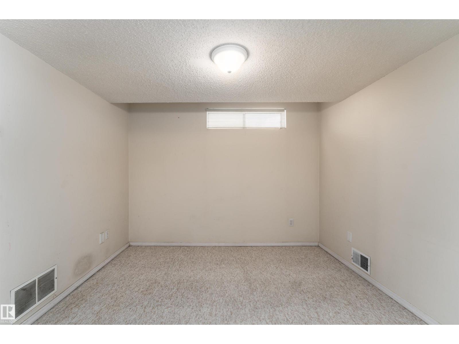 #3 9703 174 ST NW, Edmonton