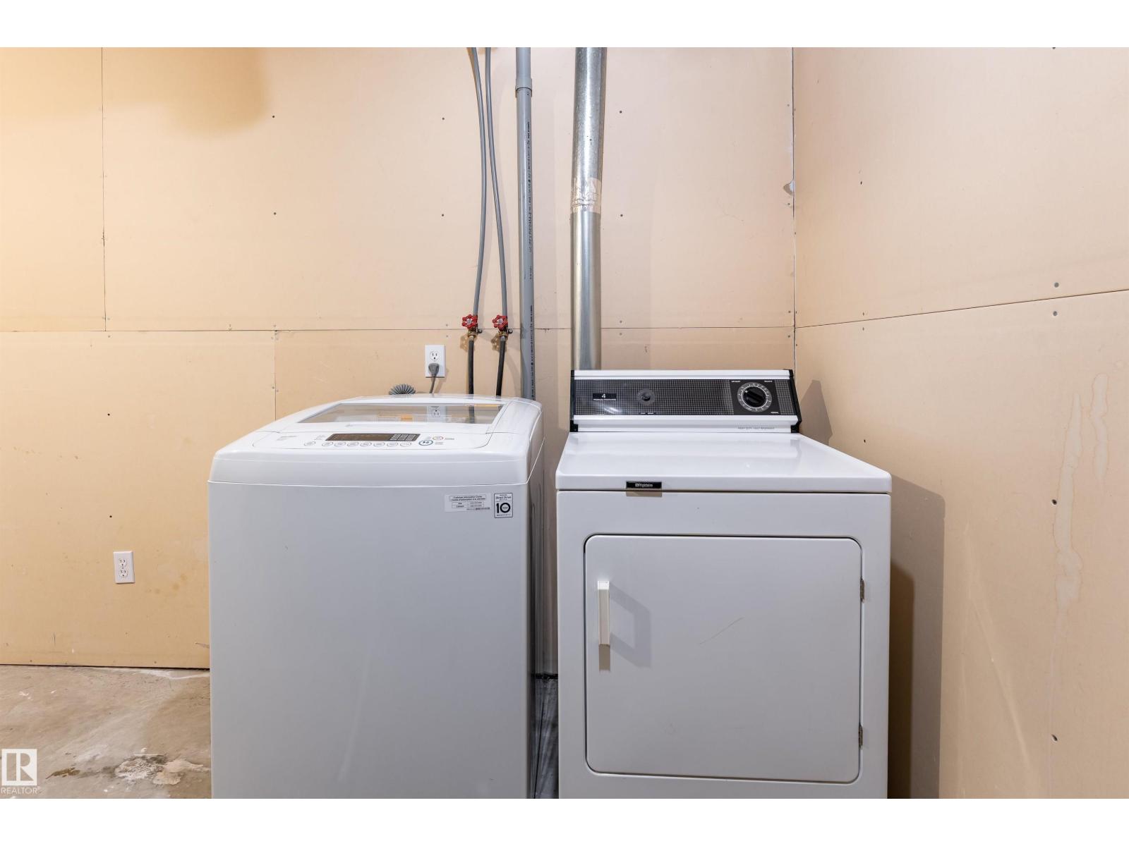 #3 9703 174 ST NW, Edmonton