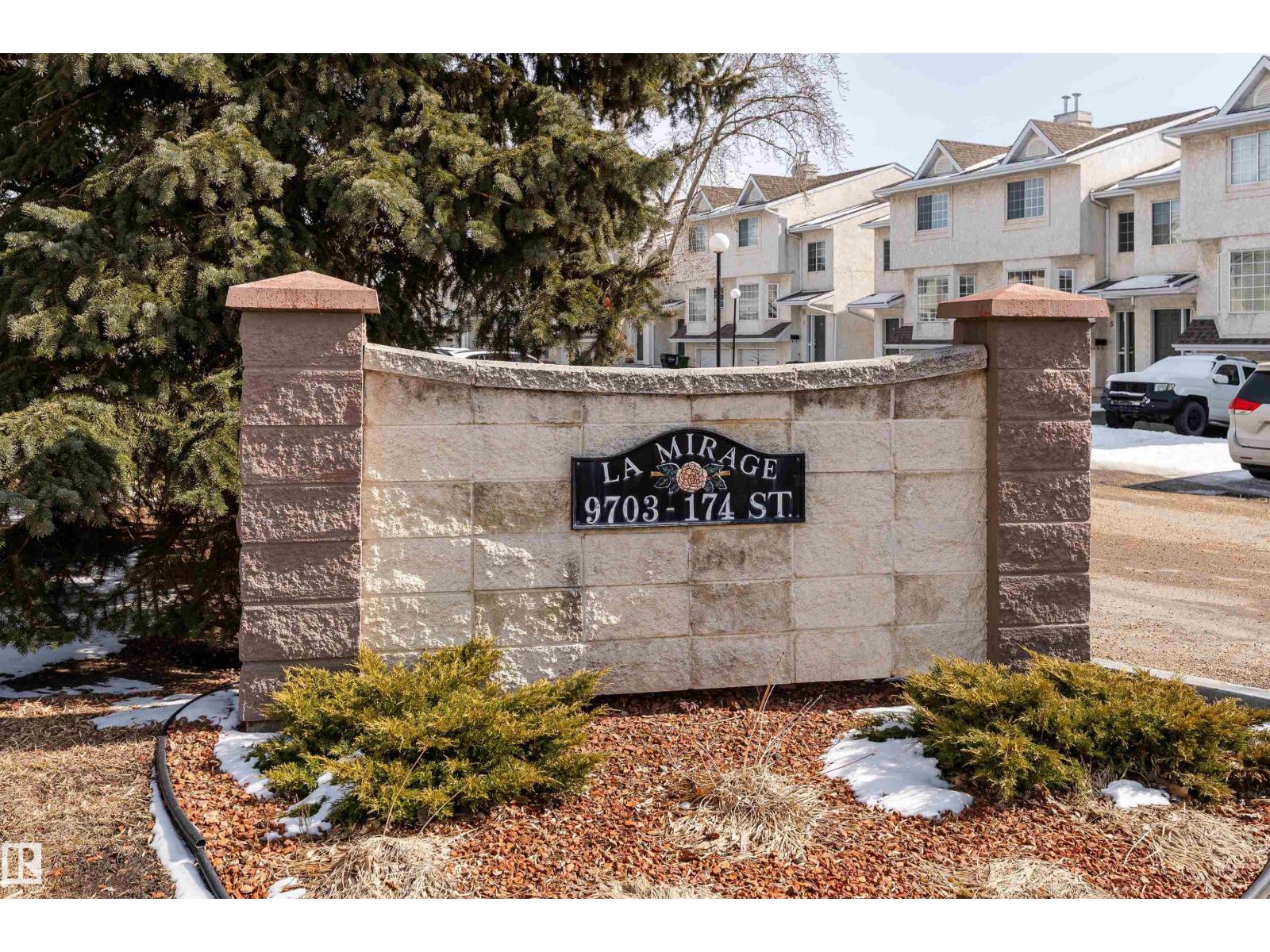 #3 9703 174 ST NW, Edmonton