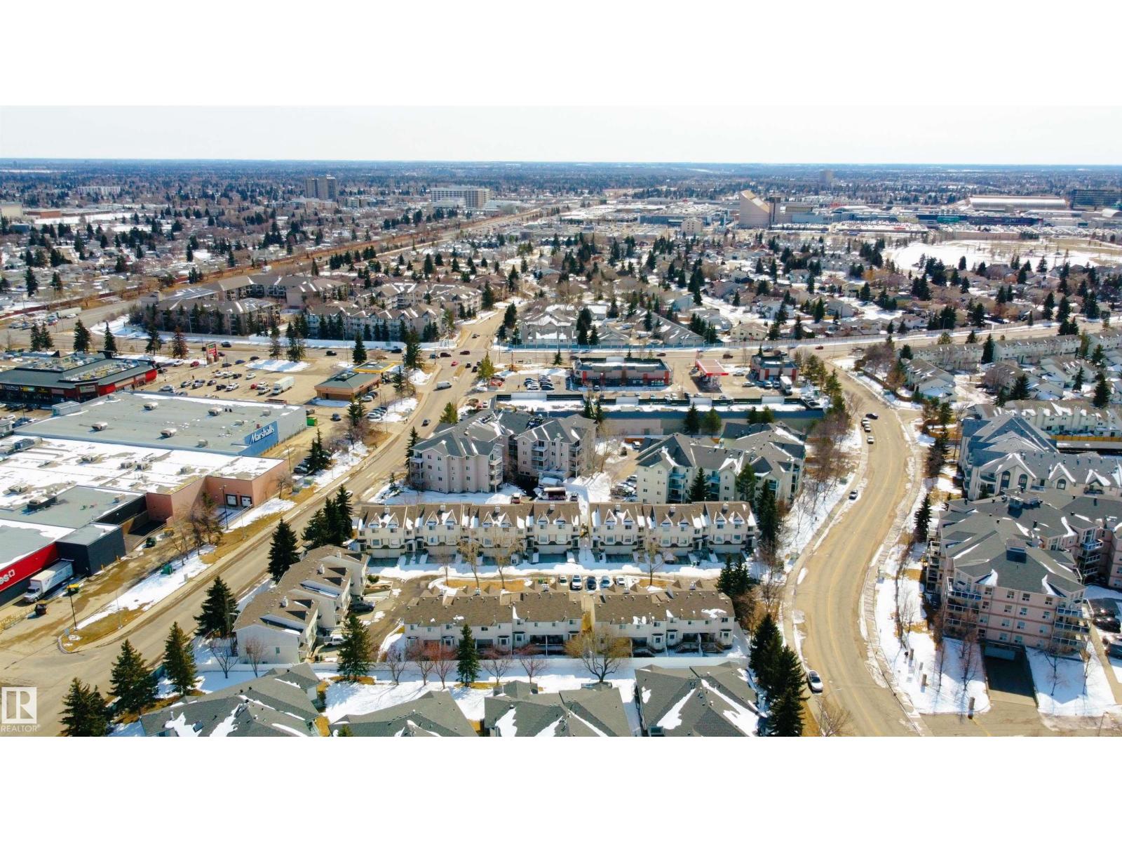 #3 9703 174 ST NW, Edmonton