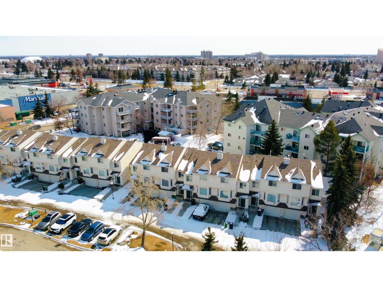 #3 9703 174 ST NW, Edmonton