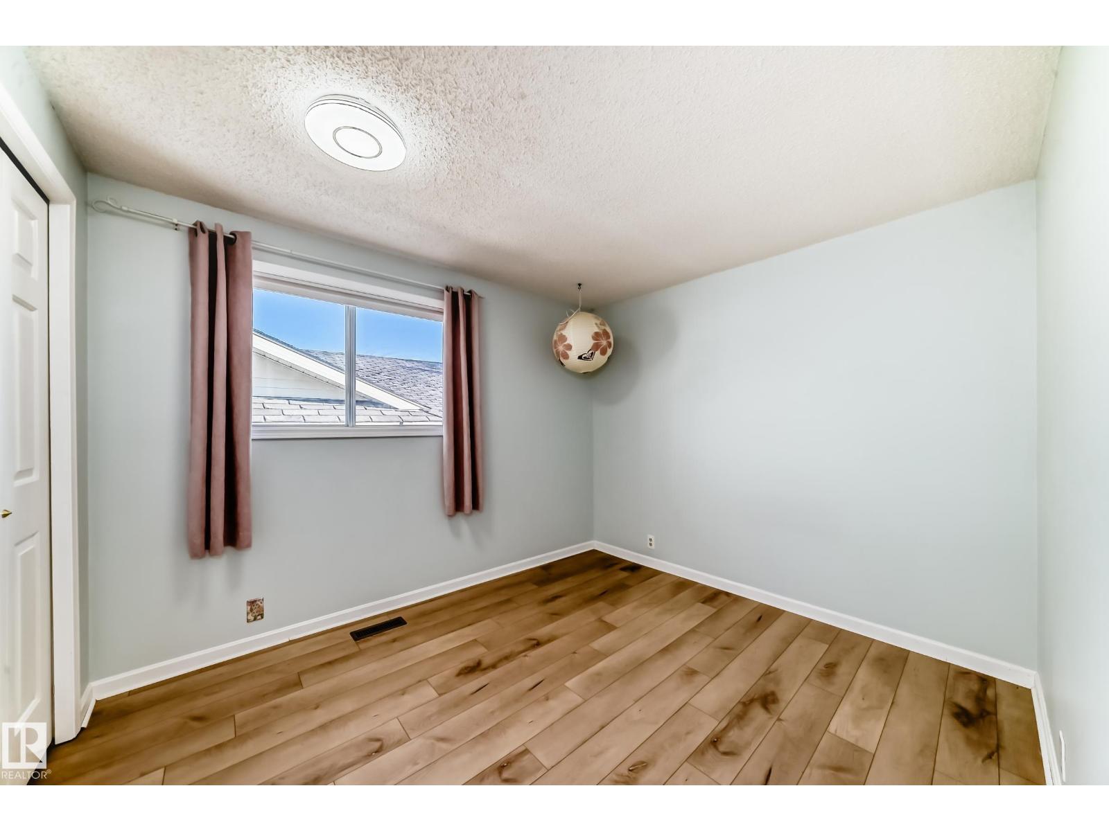 4224 30 ST NW, Edmonton