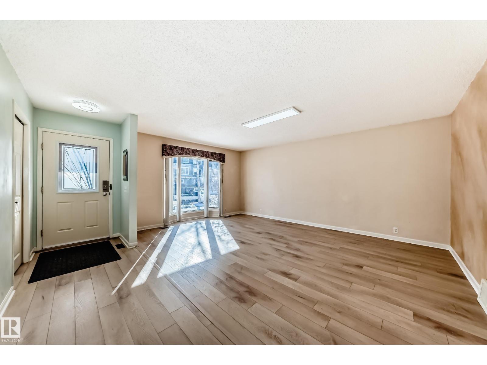 4224 30 ST NW, Edmonton