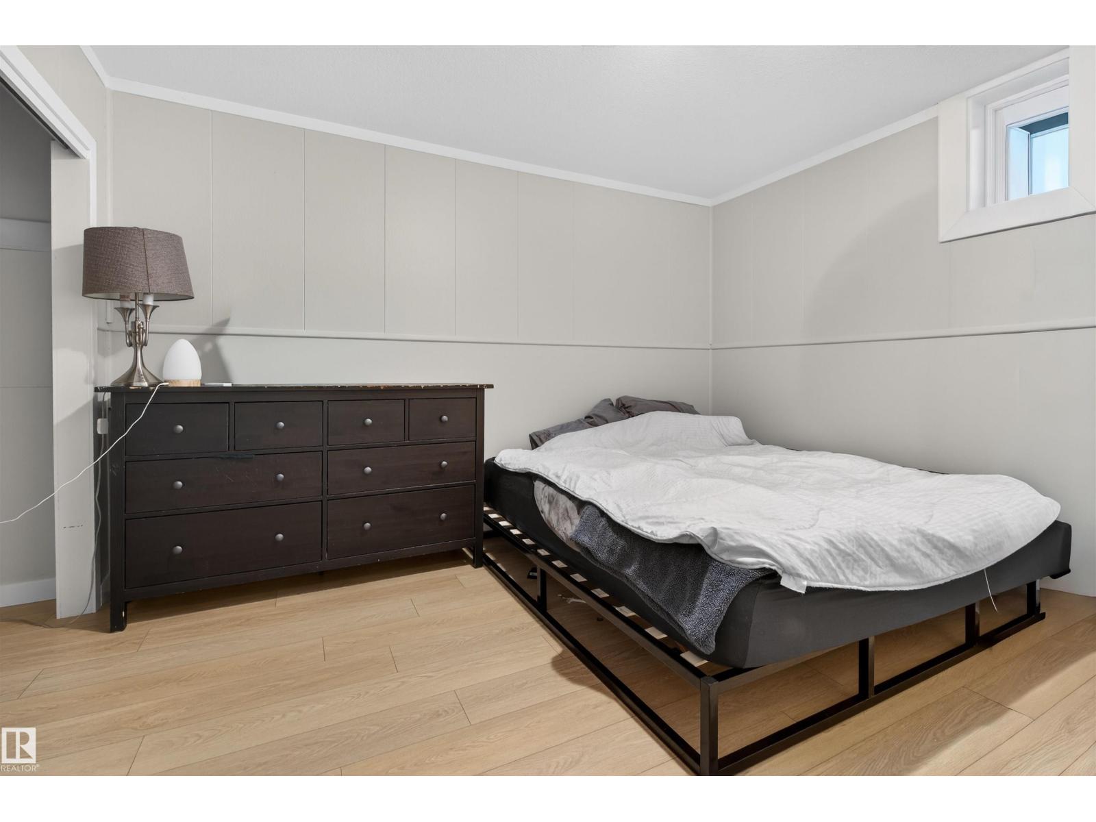 16 MURAL CR, St. Albert