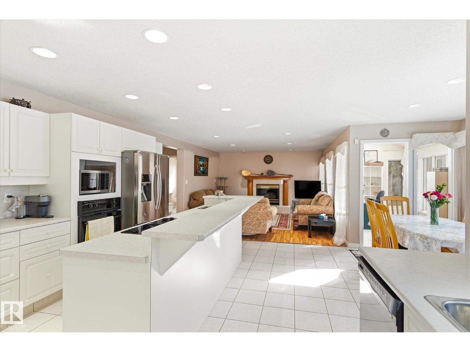 128 WEAVER DR NW, Edmonton