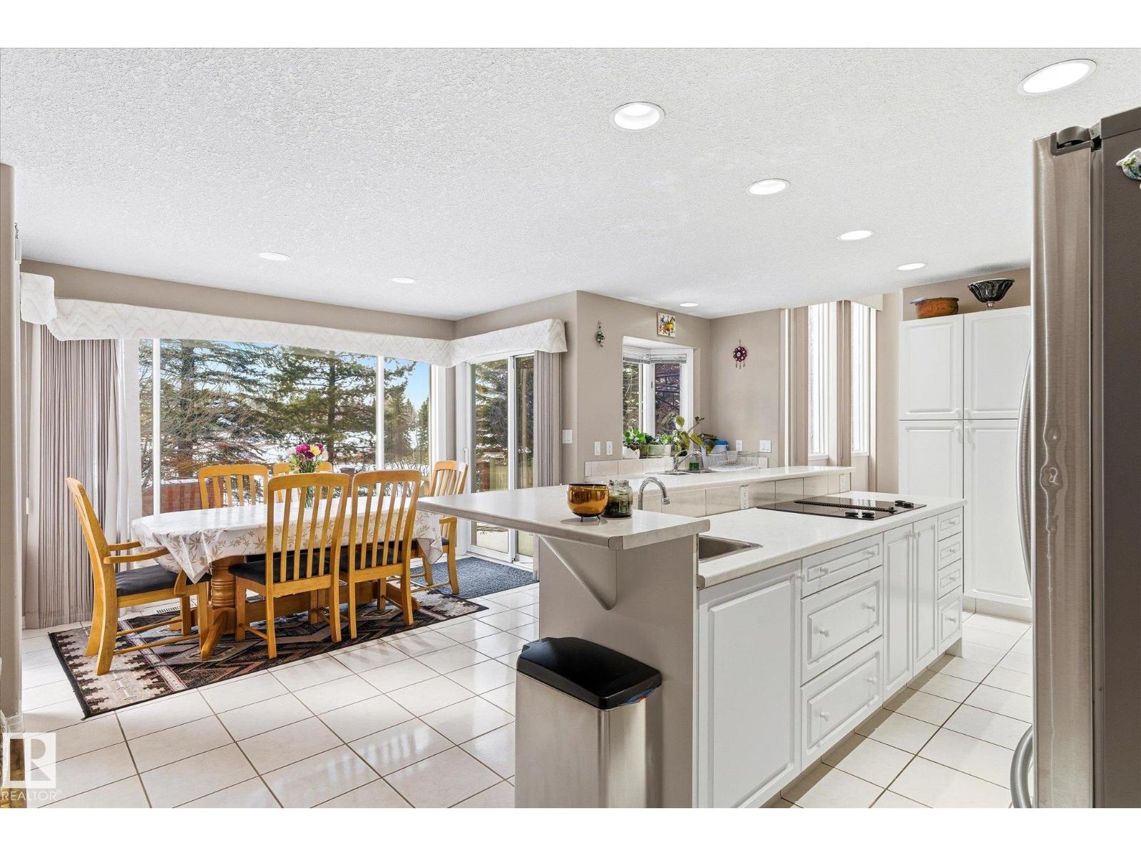 128 WEAVER DR NW, Edmonton