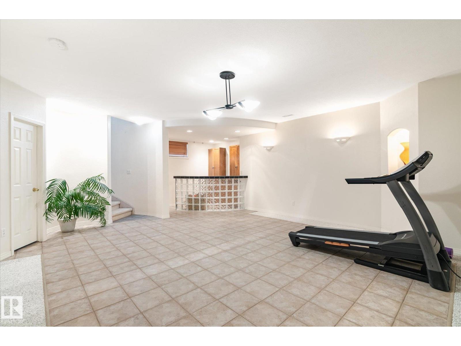 128 WEAVER DR NW, Edmonton