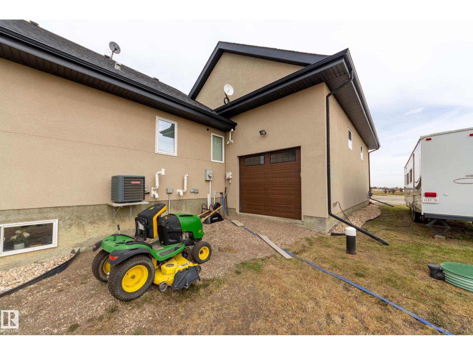 #209 26023 TWP ROAD 544, Rural Sturgeon County