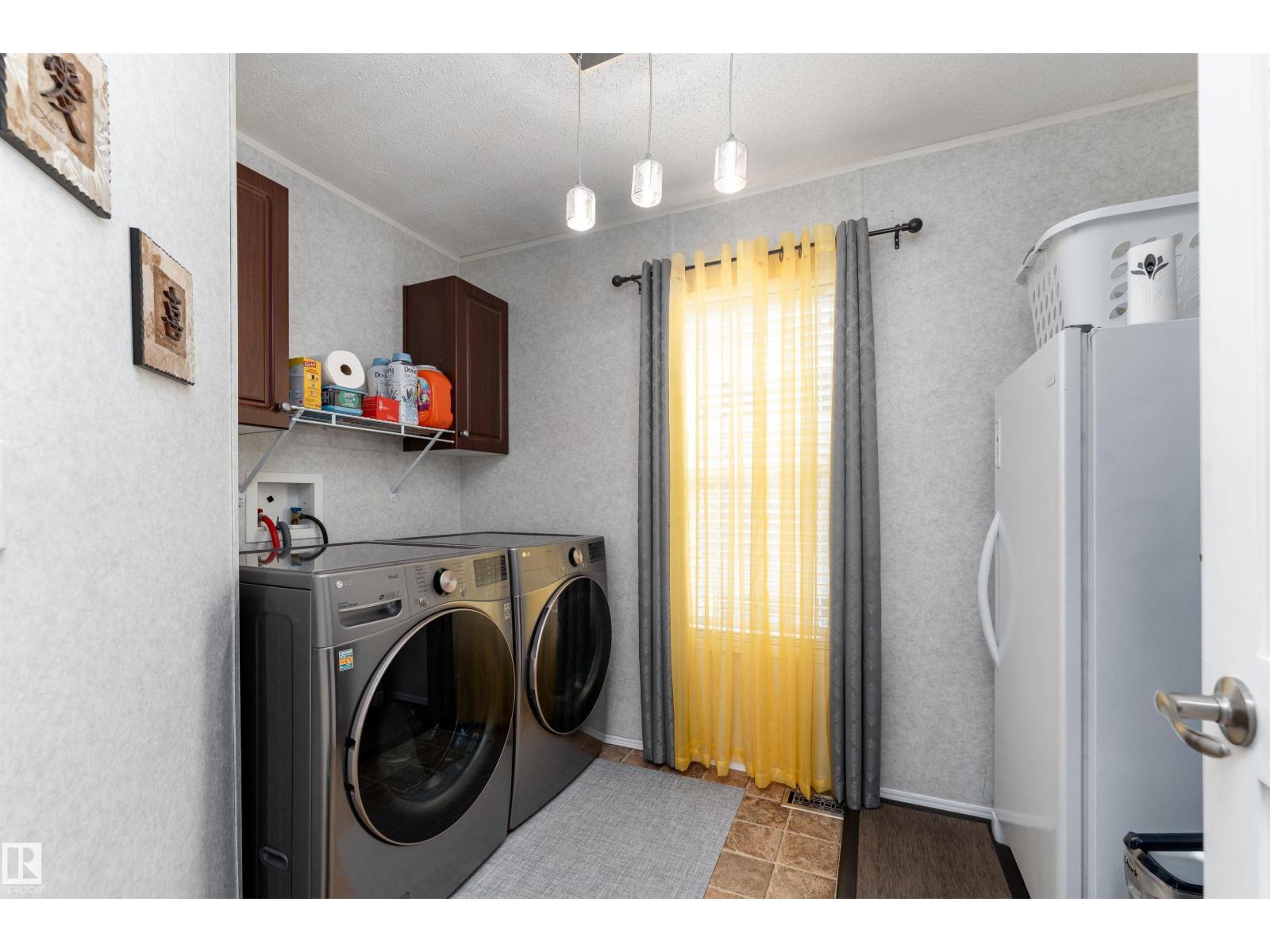 1981 Jubilee RD, Sherwood Park