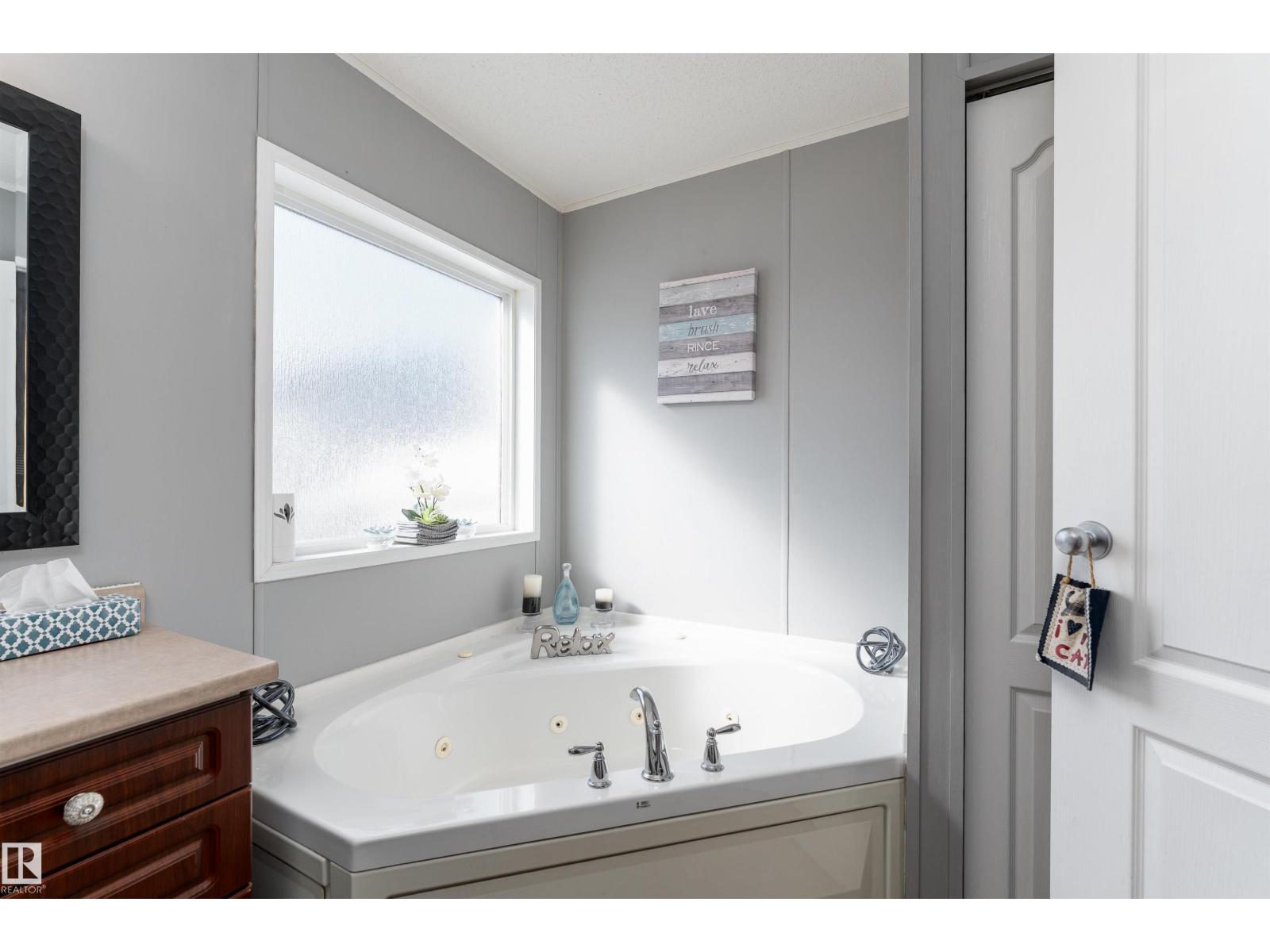 1981 Jubilee RD, Sherwood Park