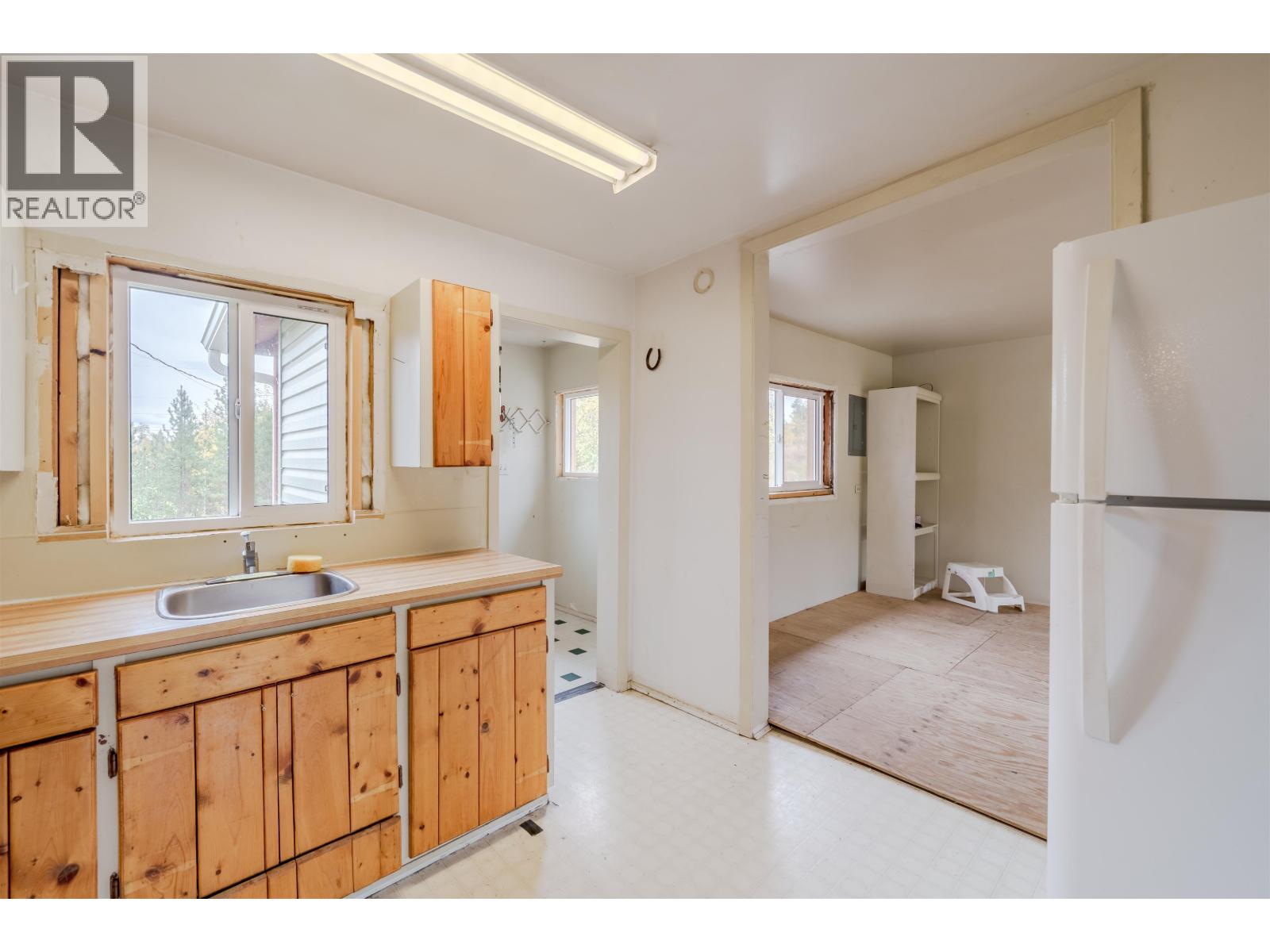 1740 POPLAR ROAD - 7