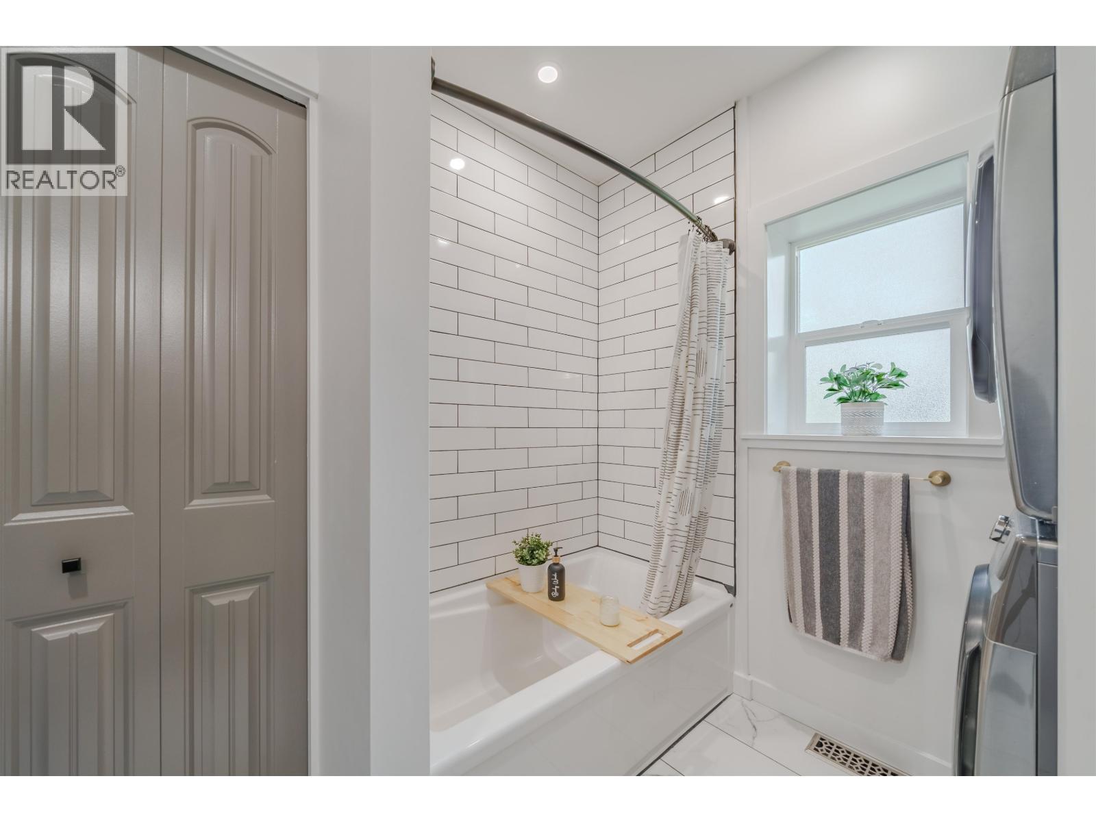 4908 KITWANGA DRIVE - 34