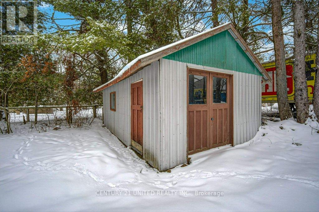 175 COUNTY RD 504 - 29