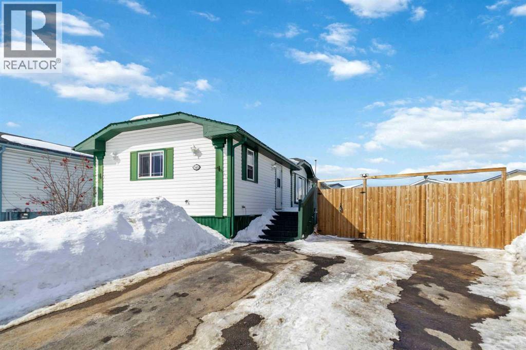 548 Mckinlay Crescent, Fort McMurray