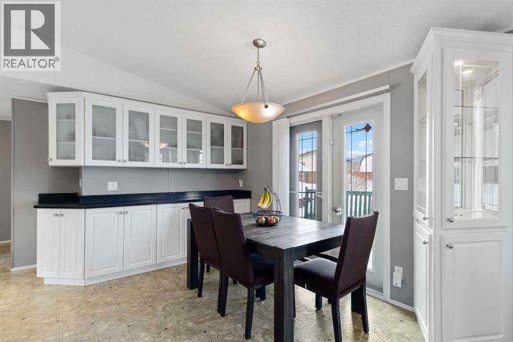 548 Mckinlay Crescent, Fort McMurray