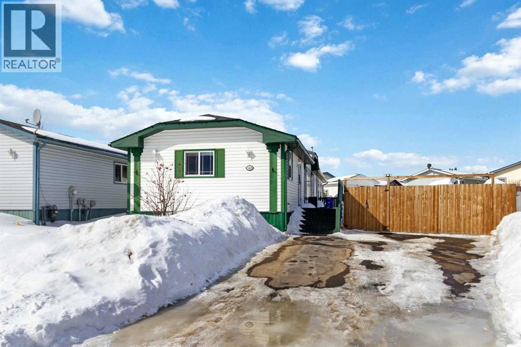 548 Mckinlay Crescent, Fort McMurray